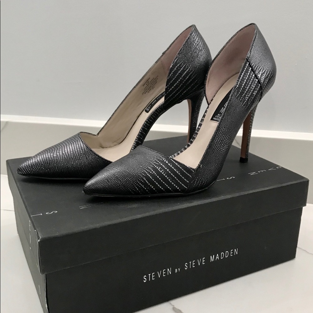STEVEN by Steve Madden Walkerrr Pump; Pewter Metal